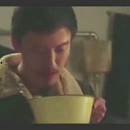 小佛爷吃瓜事件视频播放,视频播放引发网友热议