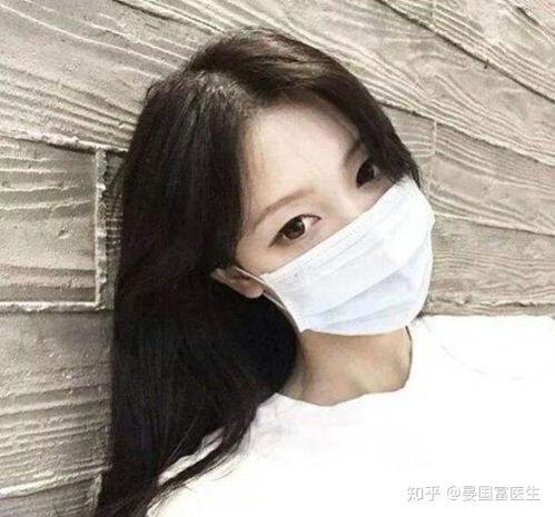 女高中生戴口罩吃瓜视频,女高中生戴口罩吃瓜，展现校园生活趣味瞬间